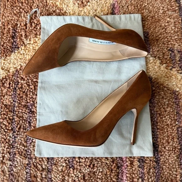 Manolo Blahnik BB Pumps - Picture 8 of 10